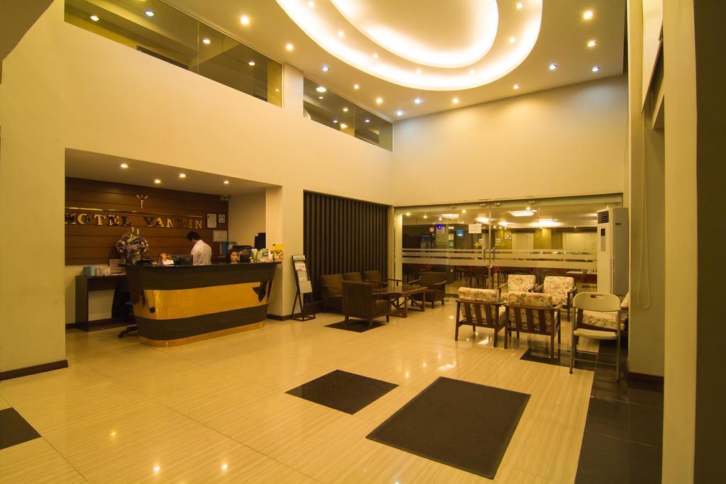 Hotel Yankin Yangon Exterior foto