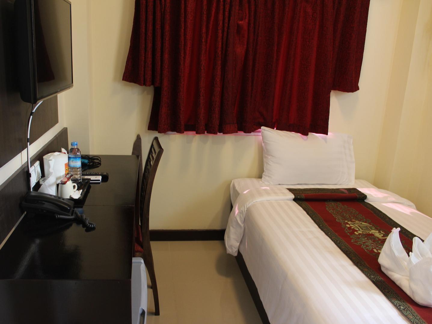 Hotel Yankin Yangon Exterior foto